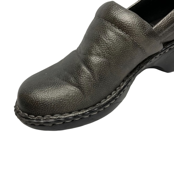 BOC BORN CONCEPT Pewter Clogs Faux Vegan Leather Comfort Shoes Metallic sz 7.5 - Picture 11 of 16